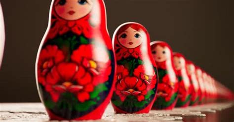  Russian Doll: Un viaje infinito por la vida y las decisiones más absurdas